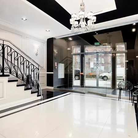 Glam Studio Tartaczna Апартаменты *